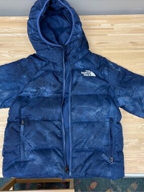 Boys The North Face Deep Navy Hooded Puffer Coat sz 8